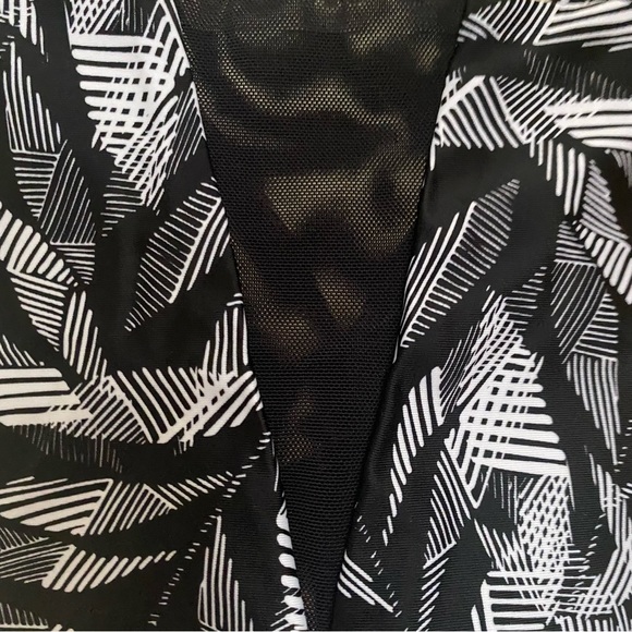 PRANA • NWT! “Regan” High Neck UPF 50+ Bikini Top - Black Springtime - Size S - Picture 11 of 16